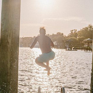 alternative text here