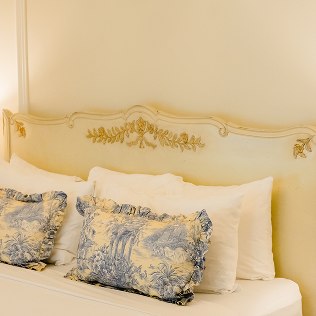 Room 301 Bed | Old Town Bluffton Inn